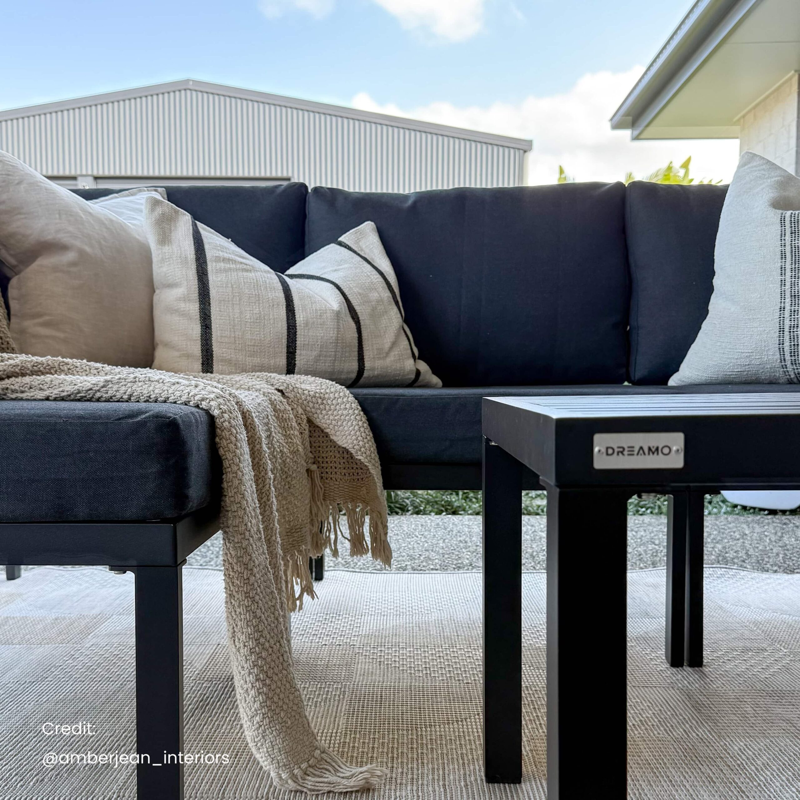 Contemporary 7-Piece Outdoor Seating Suite in Aluminium - Image 6