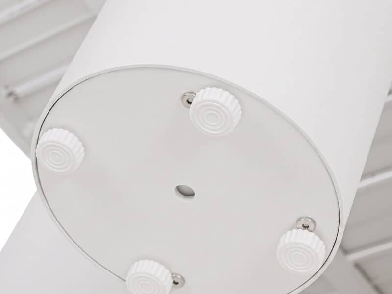 OTF-567 Close-up of a white outdoor table with a smooth surface and rounded edges.