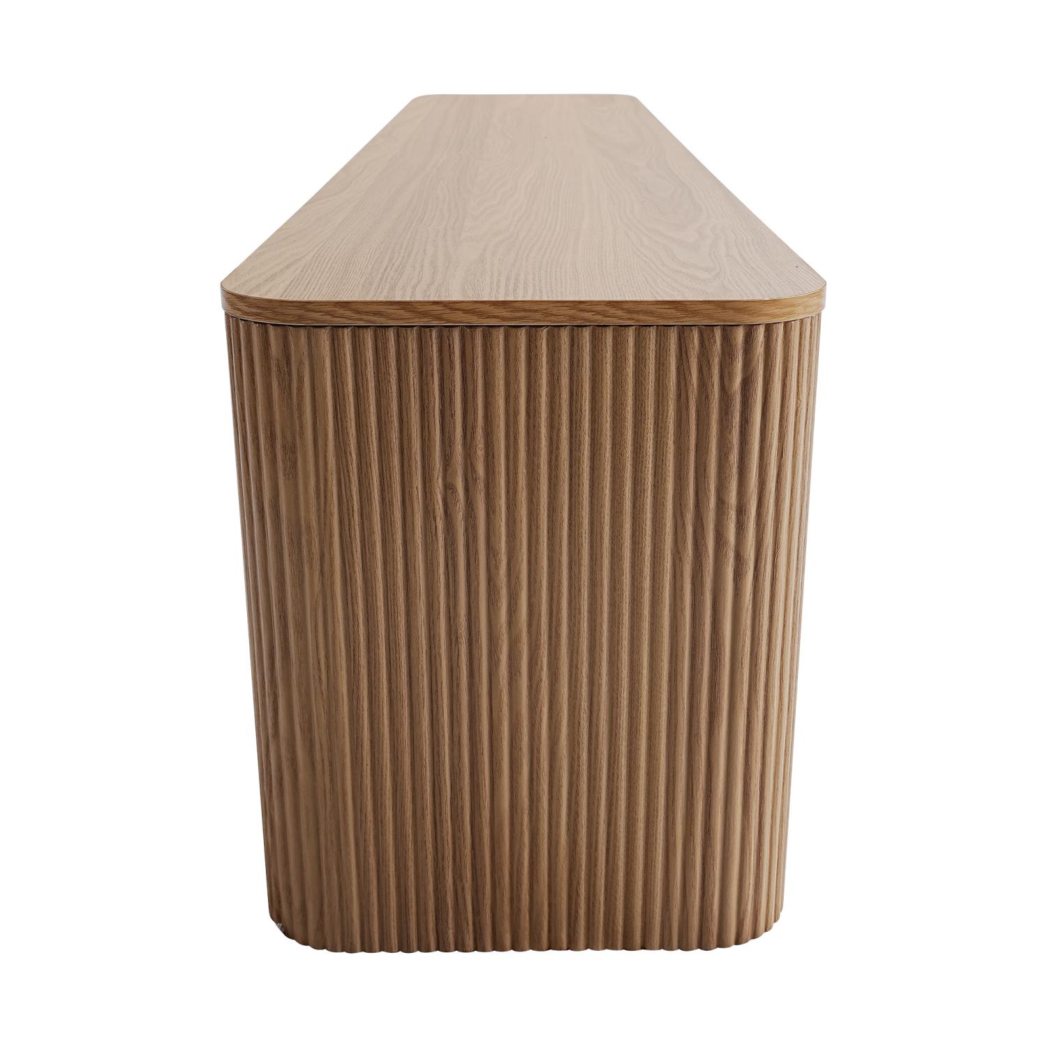 Berry Fluted Entertainment Unit with Four Doors - Image 3